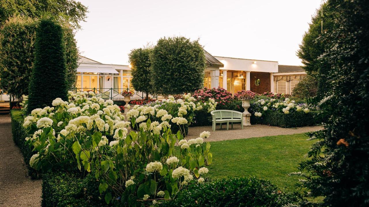 The Keadeen Hotel Нюбридж Екстериор снимка